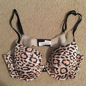 Victoria's secret leopard print bra size 38C